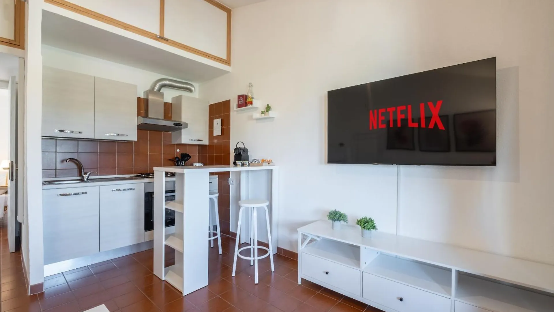 Apartment Suite Capitana Harbor-Self Checkin-Terrace-Netflix